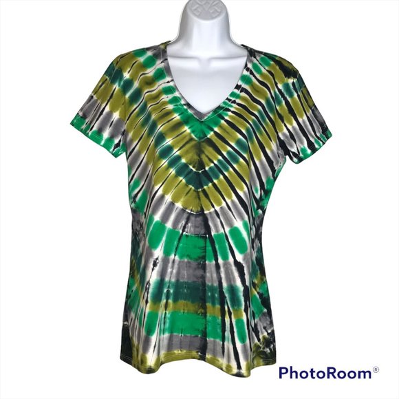 Fruit of the Loom Tops - Women's Tie-Dye S/S V-Neck T-Shirt | Large